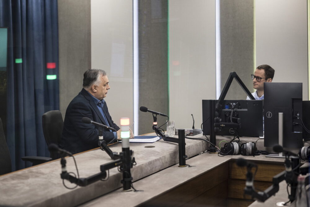 Orbán Viktor: Az ország kiállta a hópróbát