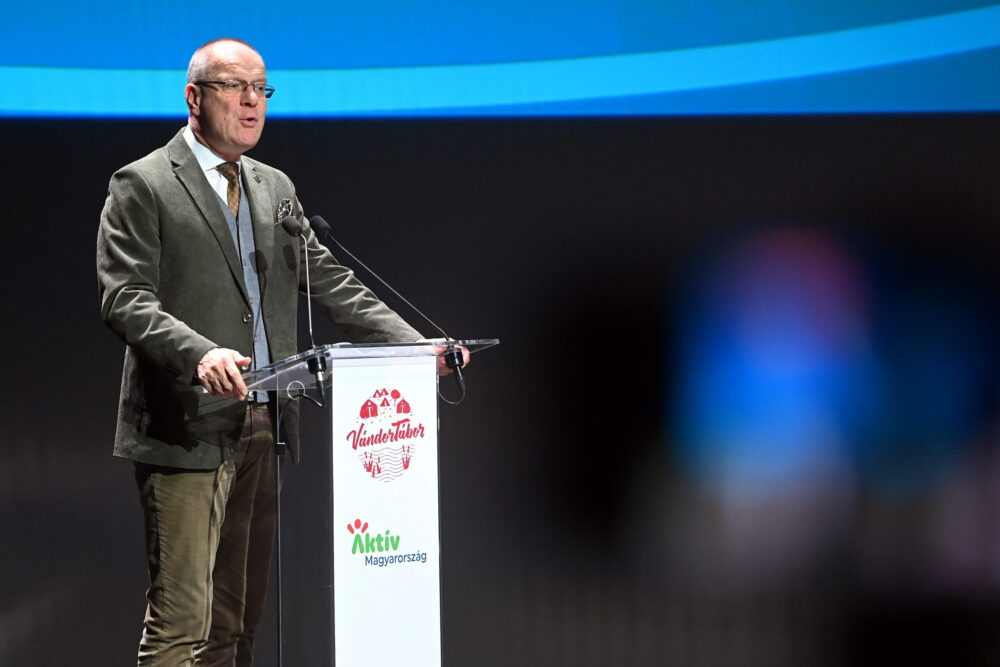 Navracsics Tibor: Az önkormányzatok akarata ellenére nem kodifikálunk semmit