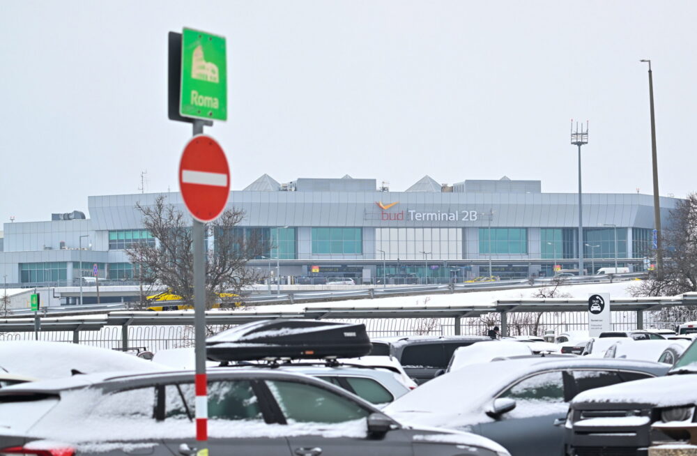 A Wizz Air több járatát is érintette az időjárási helyzet