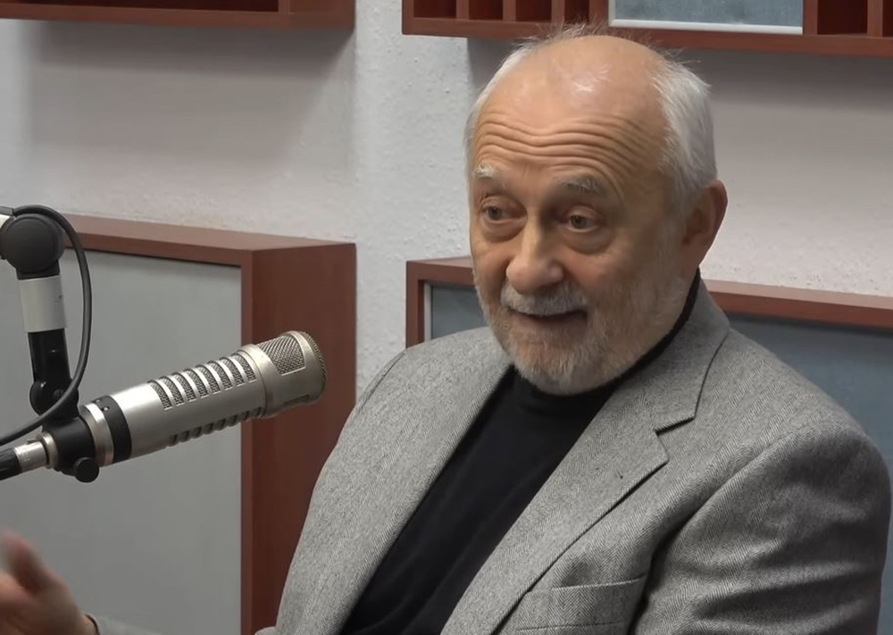 Államosításra bujtogatja Magyar Pétert a bukott SZDSZ-es miniszter