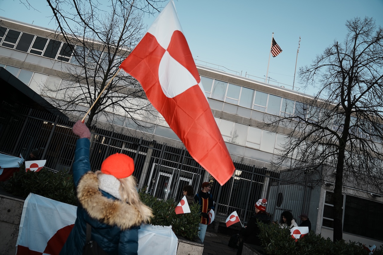 Dánia megerősíti a katonai jelenlétet Grönlandon