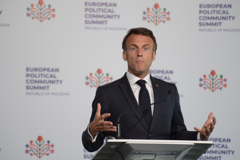 Osztrák lap: a francia államnak befellegzett