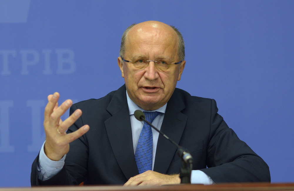 Az uniós biztos százezres európai hadseregről álmodozik