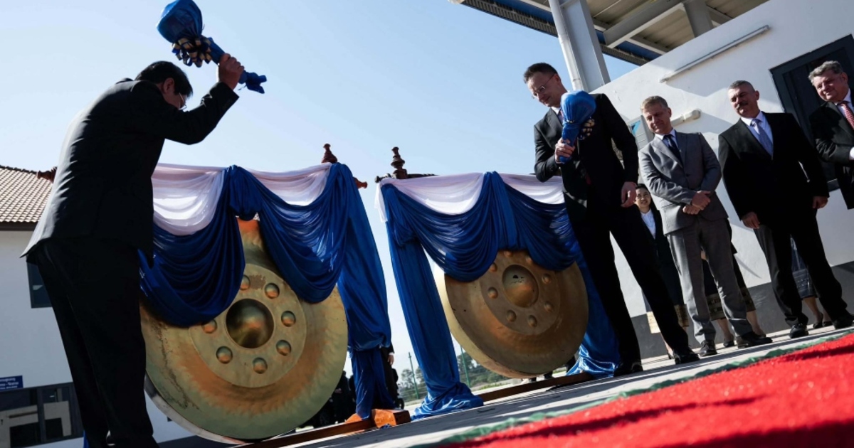 Átadták a magyar segélyhitelből épült szennyvíztisztító telepet Laosz fővárosában