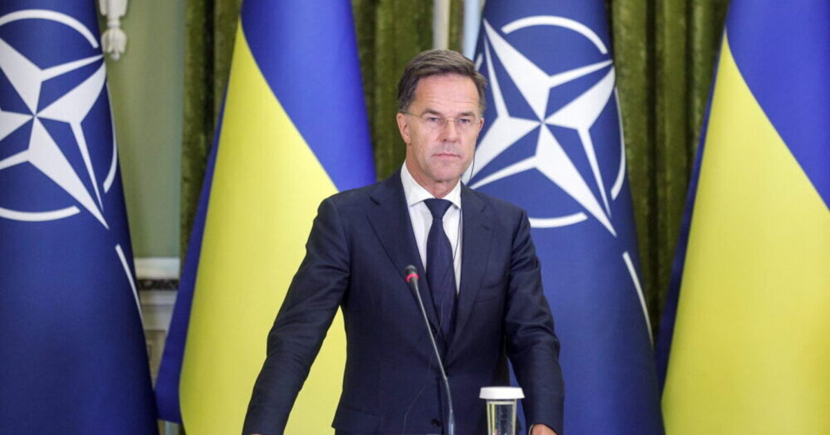 Kijevben tárgyal a NATO főtitkára