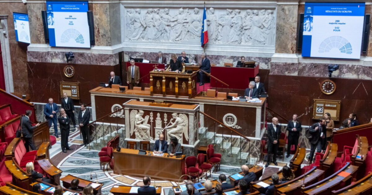 Elbuktak a francia kormány elleni újabb bizalmatlansági indítványok a nemzetgyűlésben