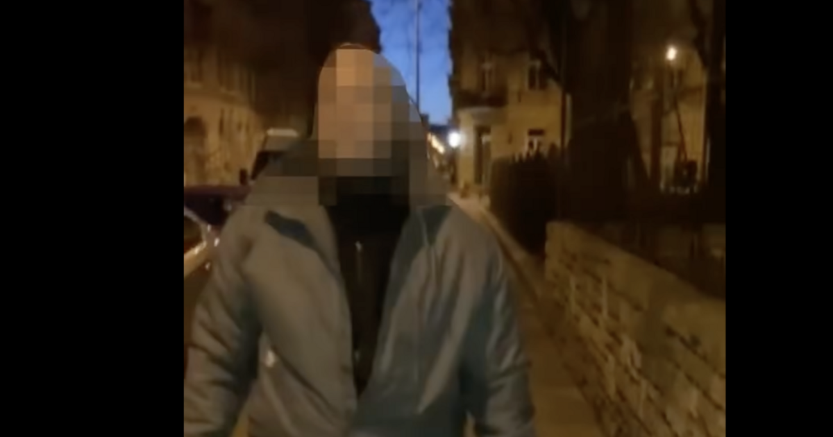 Szeretetország: “Nagyon helyes, jobban szét kellett volna b@szni!”