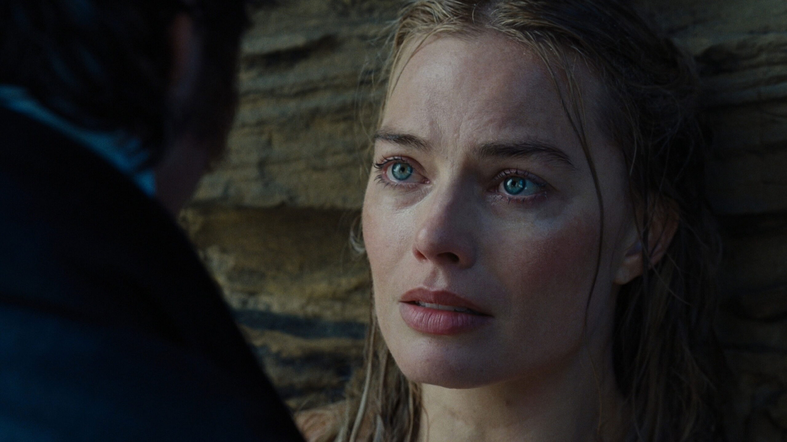 Üvöltő szelek: Margot Robbie brillírozik, Jacob Elordi elvérzik