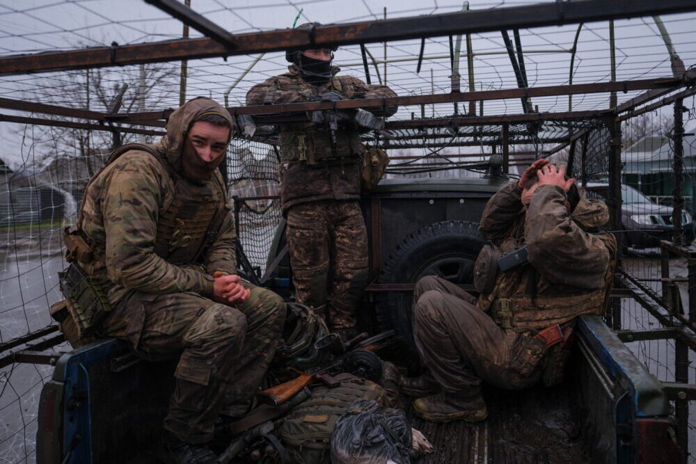 Tömegessé váltak a hadkiegészítők által elkövetett jogsértések Ukrajnában