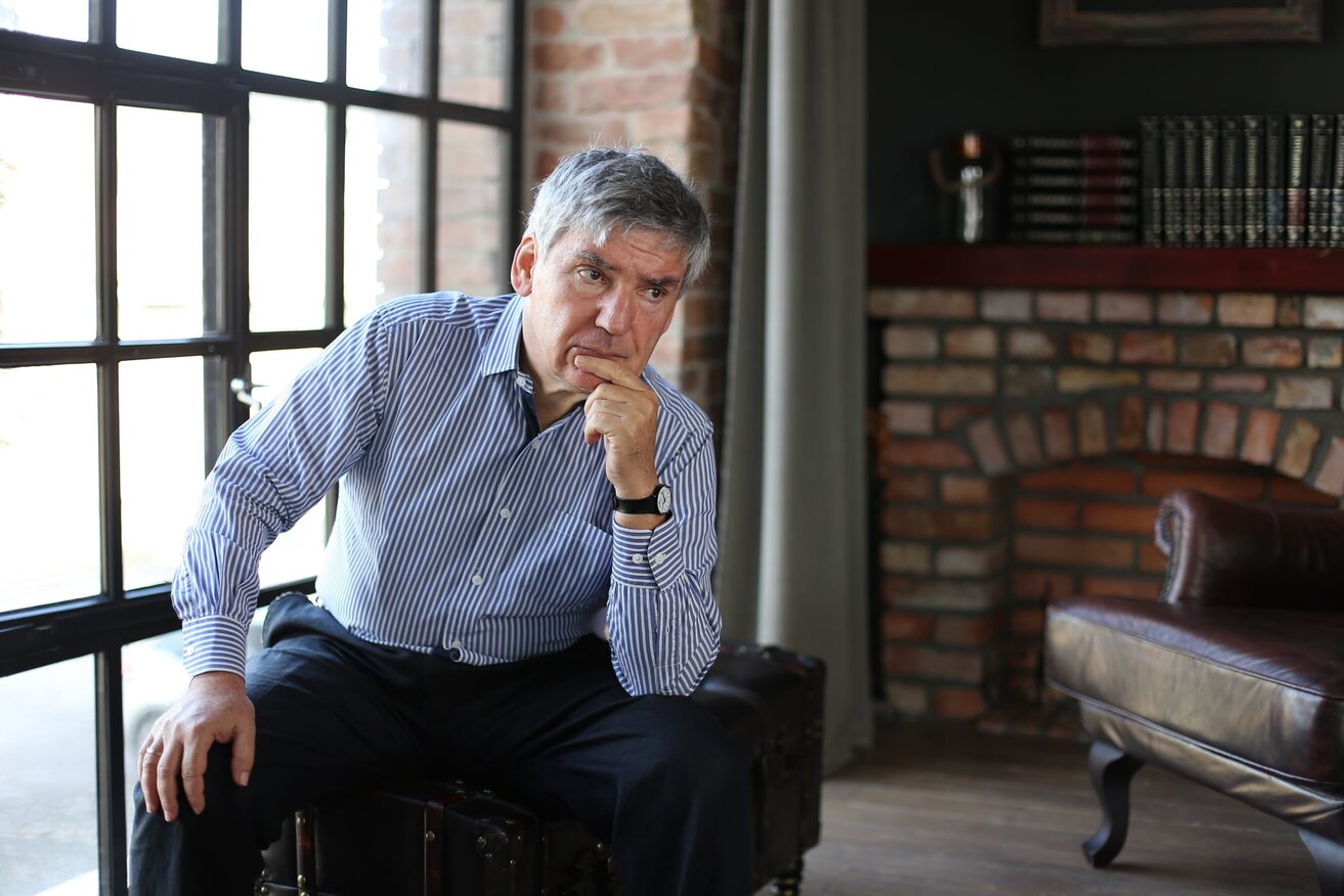 Kórházbezárásokat és a reálbérek növekedésének lassítását sürgeti a tiszás szakértő