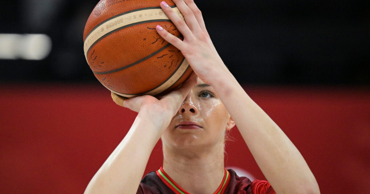 Kikaptak a magyar lányok az ausztráloktól