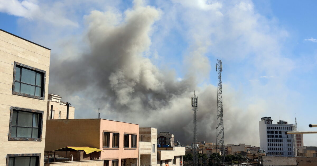 Iráni elnök: a legfőbb vezető haláláért bosszút állni Irán joga és kötelessége