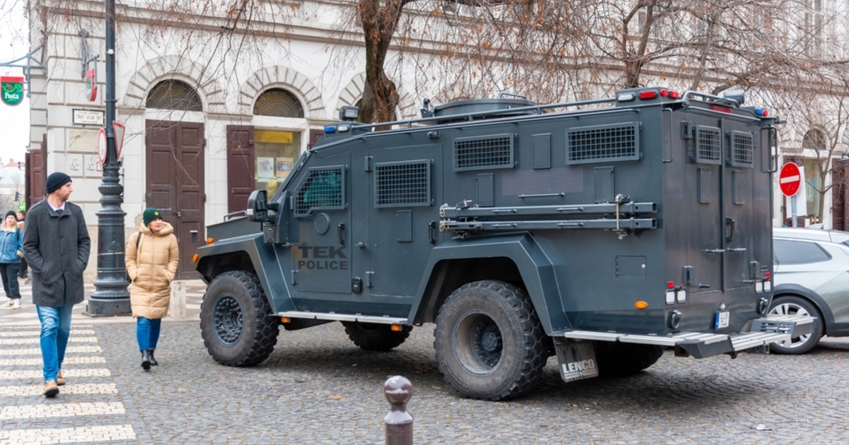 Halállistára került a TEK vezetője az aranykonvoj ügye után | Demokrata Kép