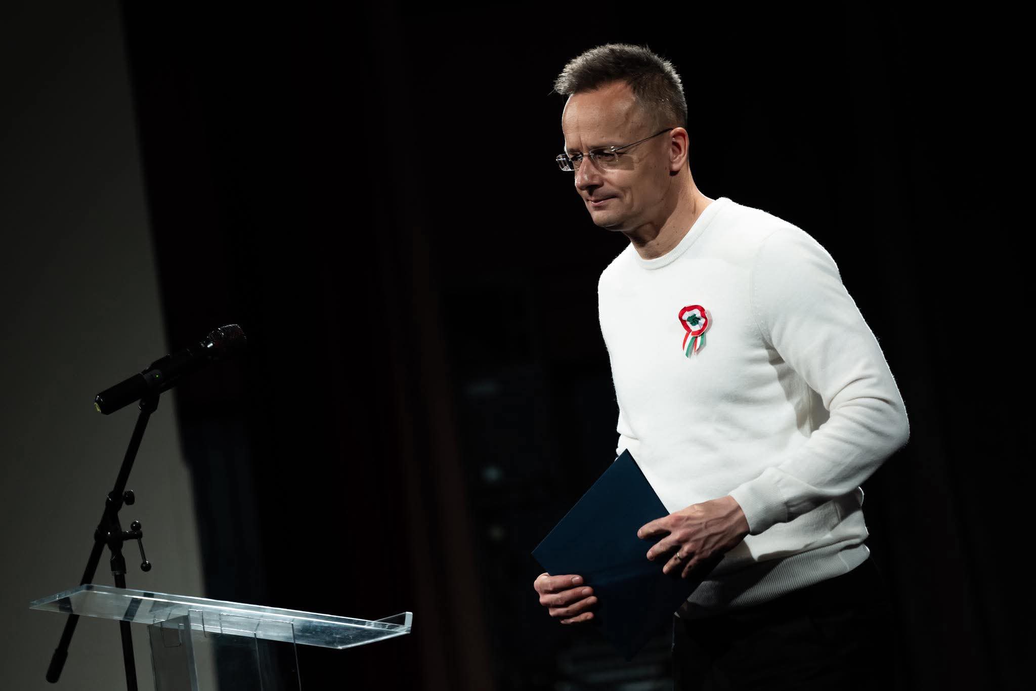 Szijjártó: folytatódik az ukrán beavatkozás a magyar választásokba