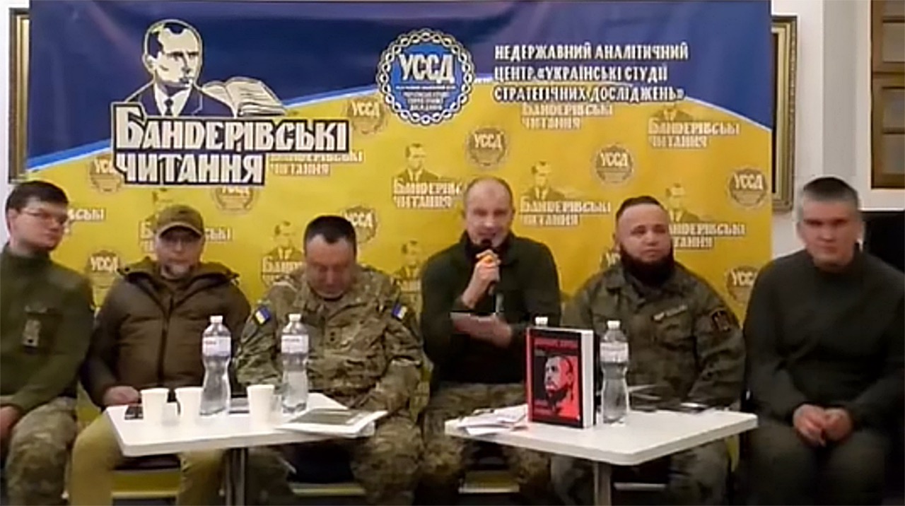 Magyarországot katonai fenyegetések érik Kijevből, a NATO hallgat