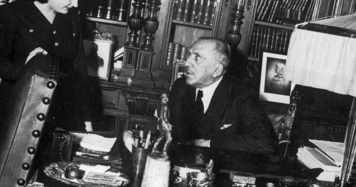 Kinek higgyünk? Herczeg Ferencnek vagy egy műveletlen „coach”-nak?