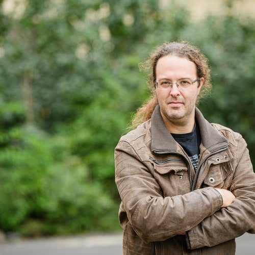 Gyilkosság a diktatúra árnyékában