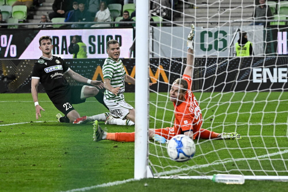 Tizenegyesekkel a Ferencváros jutott a kupadöntőbe