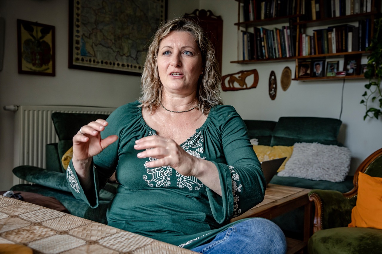 Felállni és visszatámadni – Interjú Budaházy Eddával
