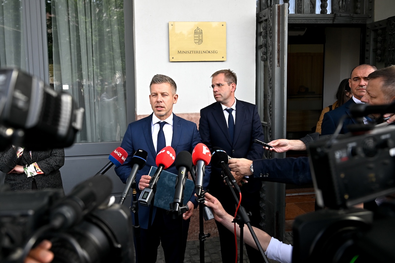 Bemutatjuk Ruff Bálint árnyékos múltját
