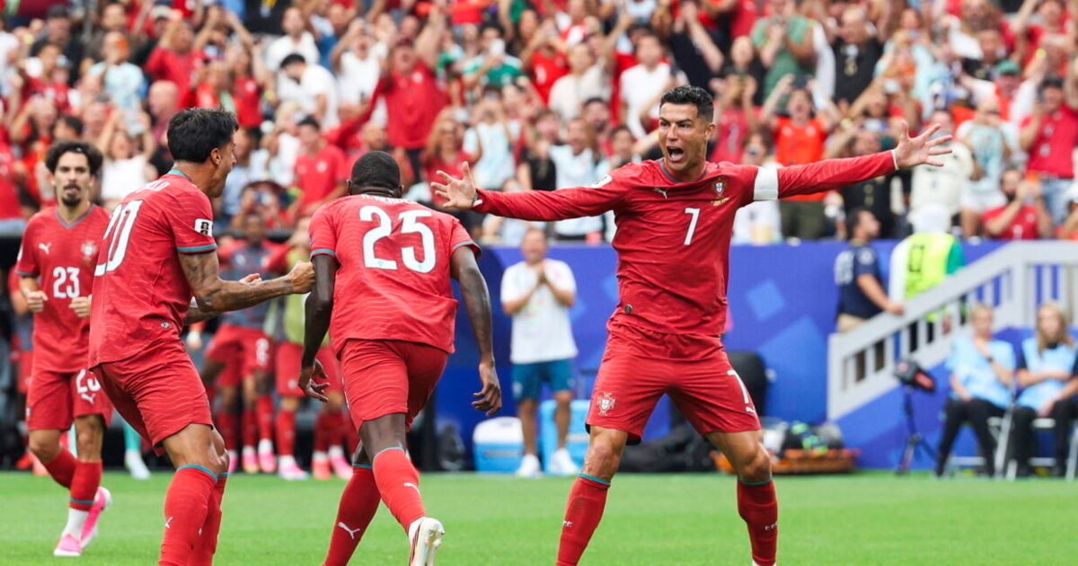 Cristiano Ronaldo duplázott, a portugálok kiütötték az üzbégeket