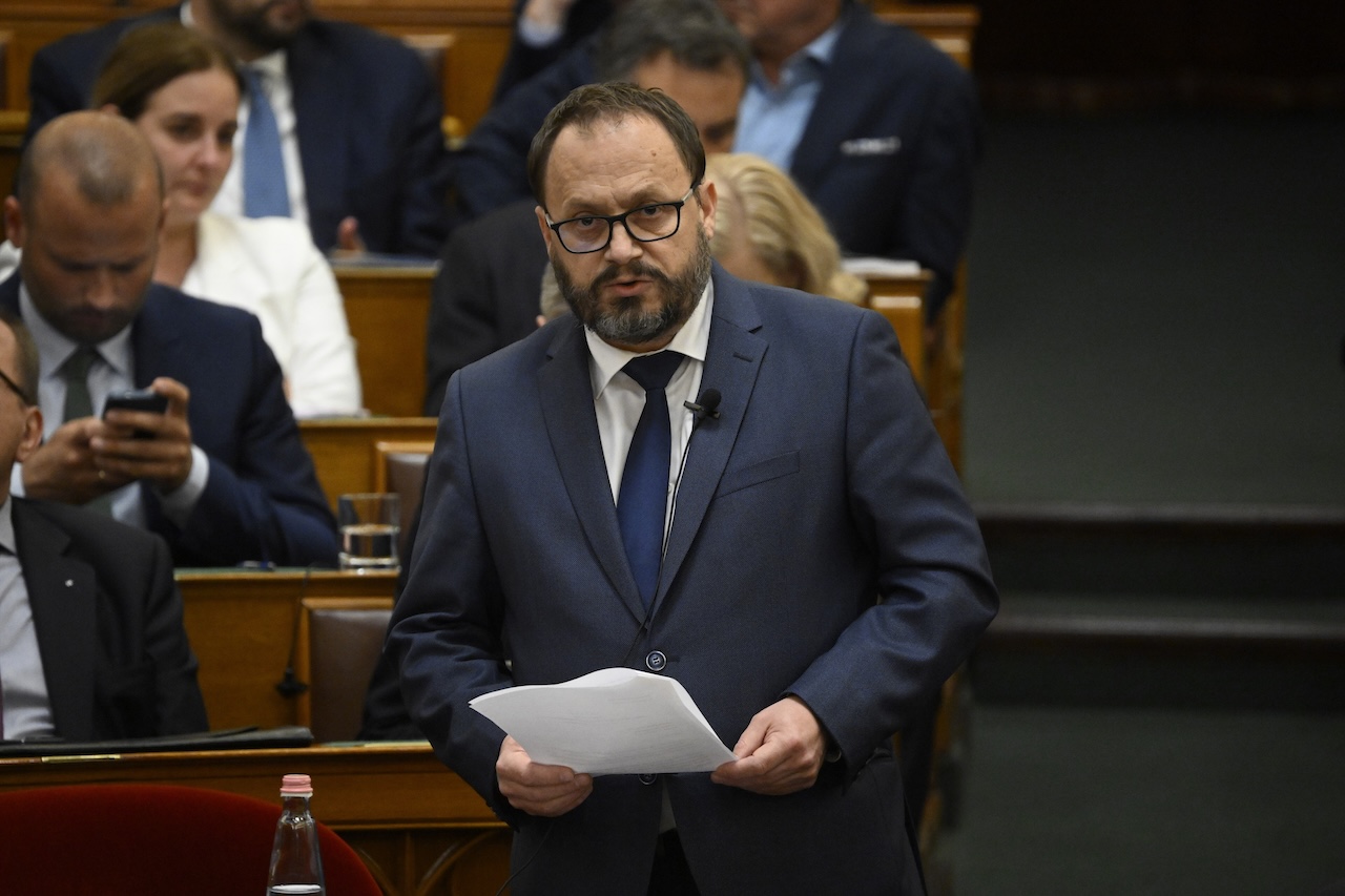 Kármán András: megerősítettük a Norvég Alapról szóló együttműködési megállapodást