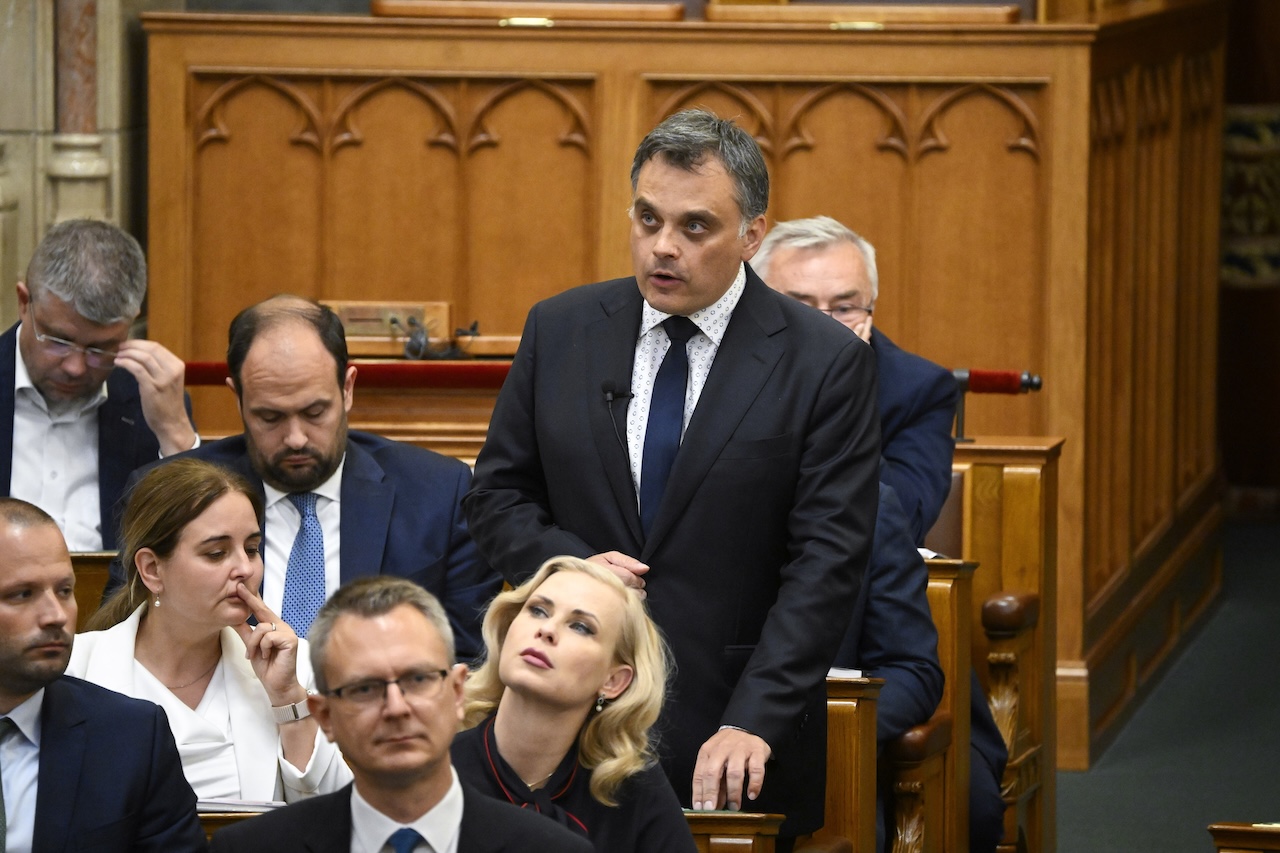 Latorcai Csaba a Tisza elképzeléséről: Ez a polgármesterek szívatása!