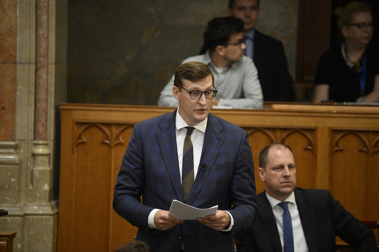 Fidesz: Magyar Márton és Bangó Sándor ügyvédje tisztázza szerepét a szőlő utcai ügyben