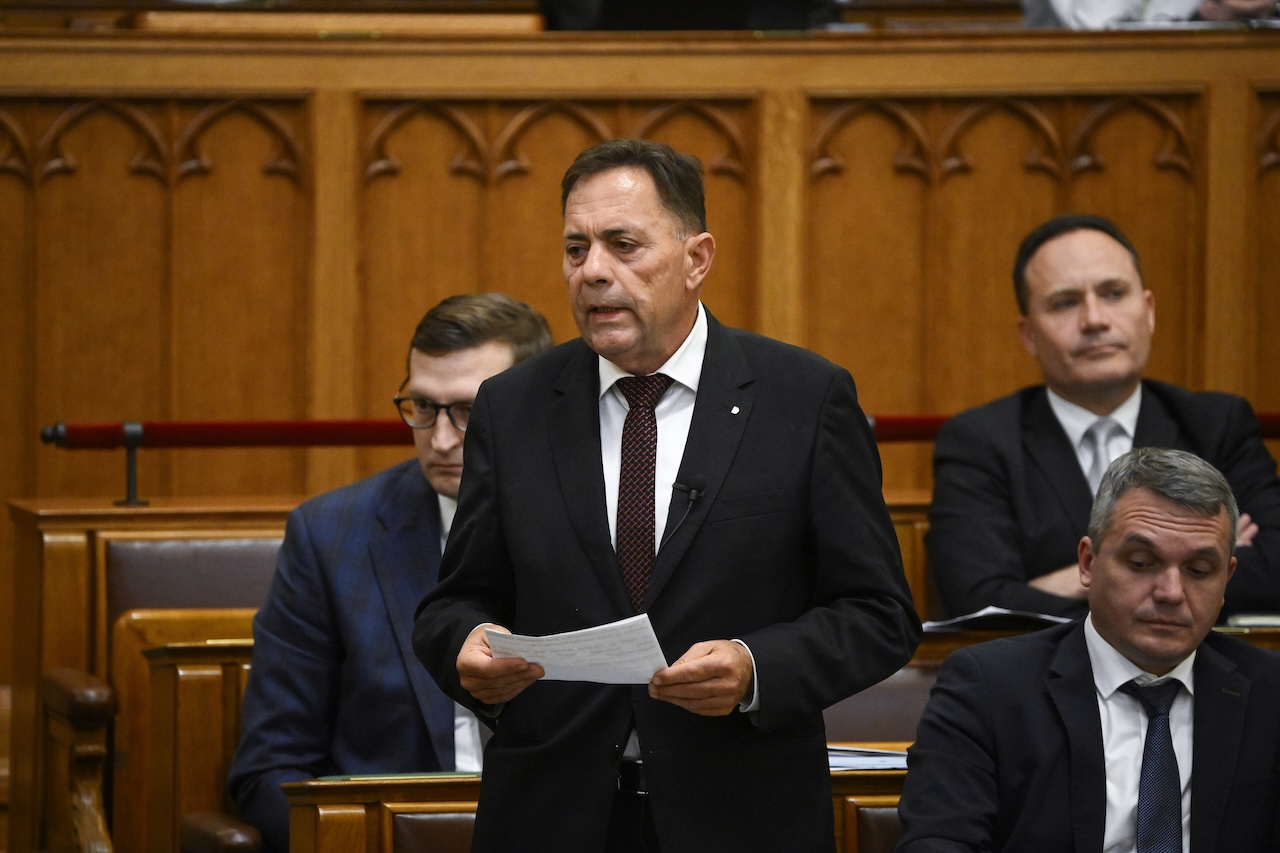 Pócs János egy kamionostól megtudta, hogy ukrán búza is érkezik hazánkba