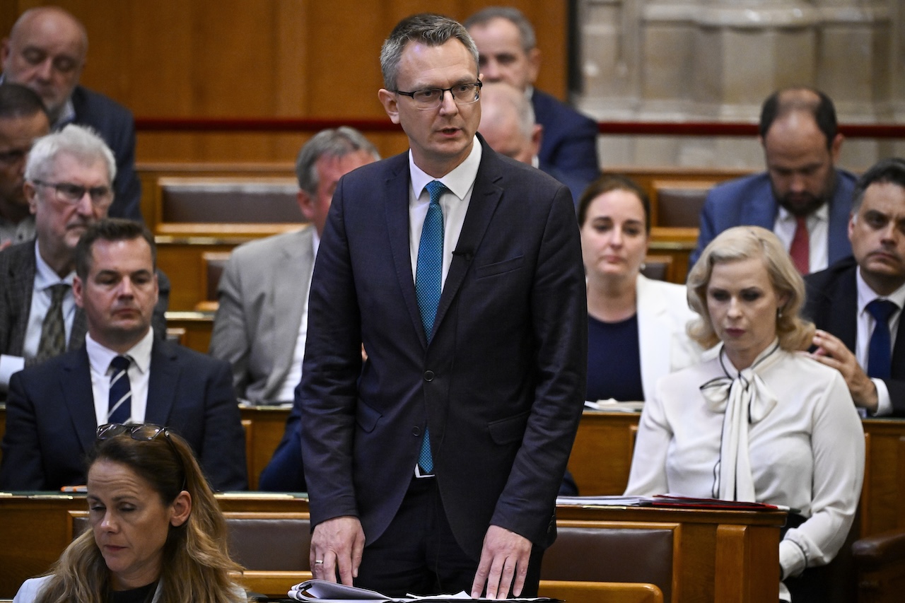 Rétvári Bence kérte a tiszásokat, tisztázzák: beve