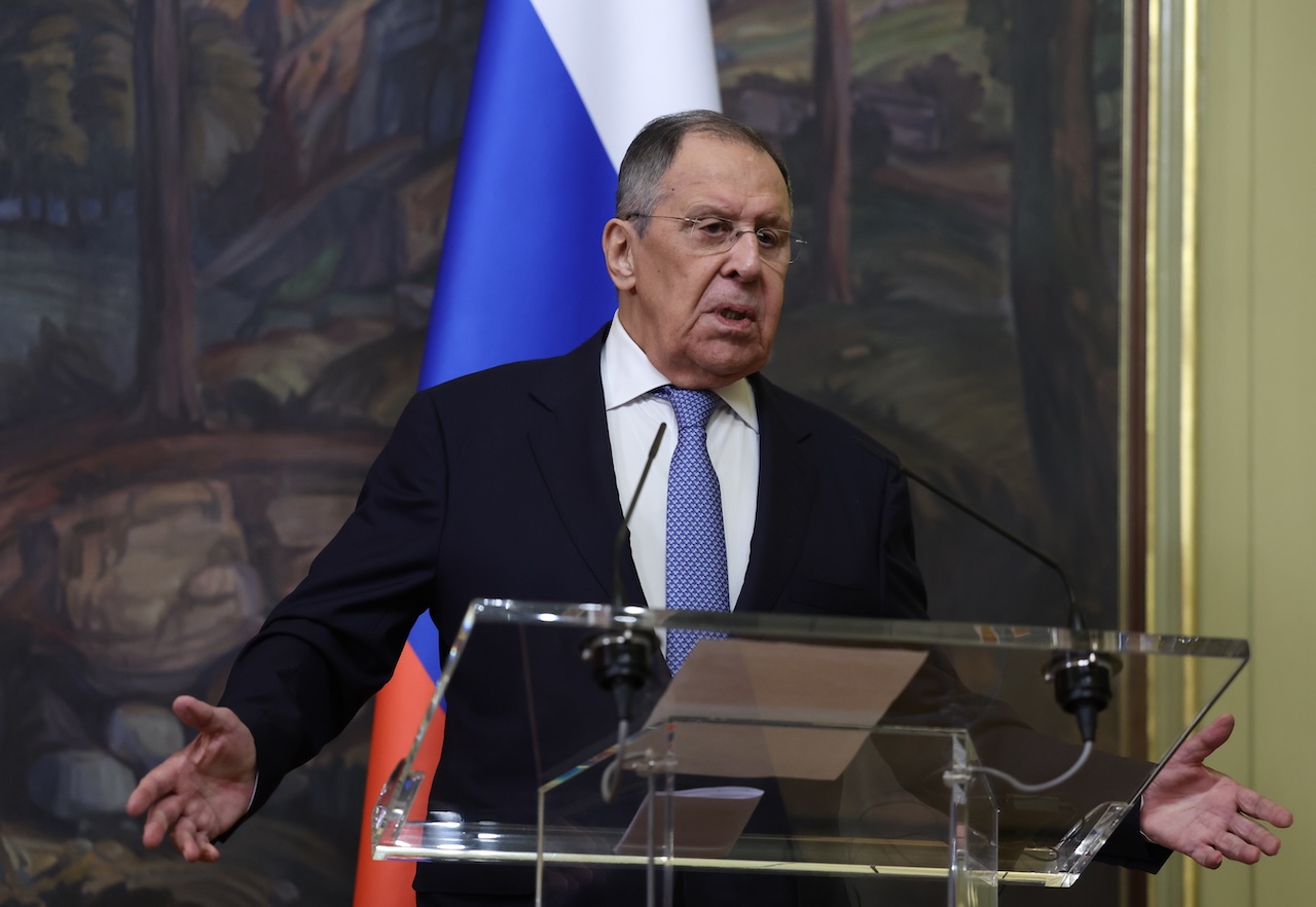 Lavrov: Zelenszkij nem készséges a rendezésben