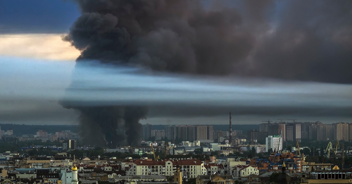 Az orosz erők kijevi hadiipari üzemekre mértek csapást