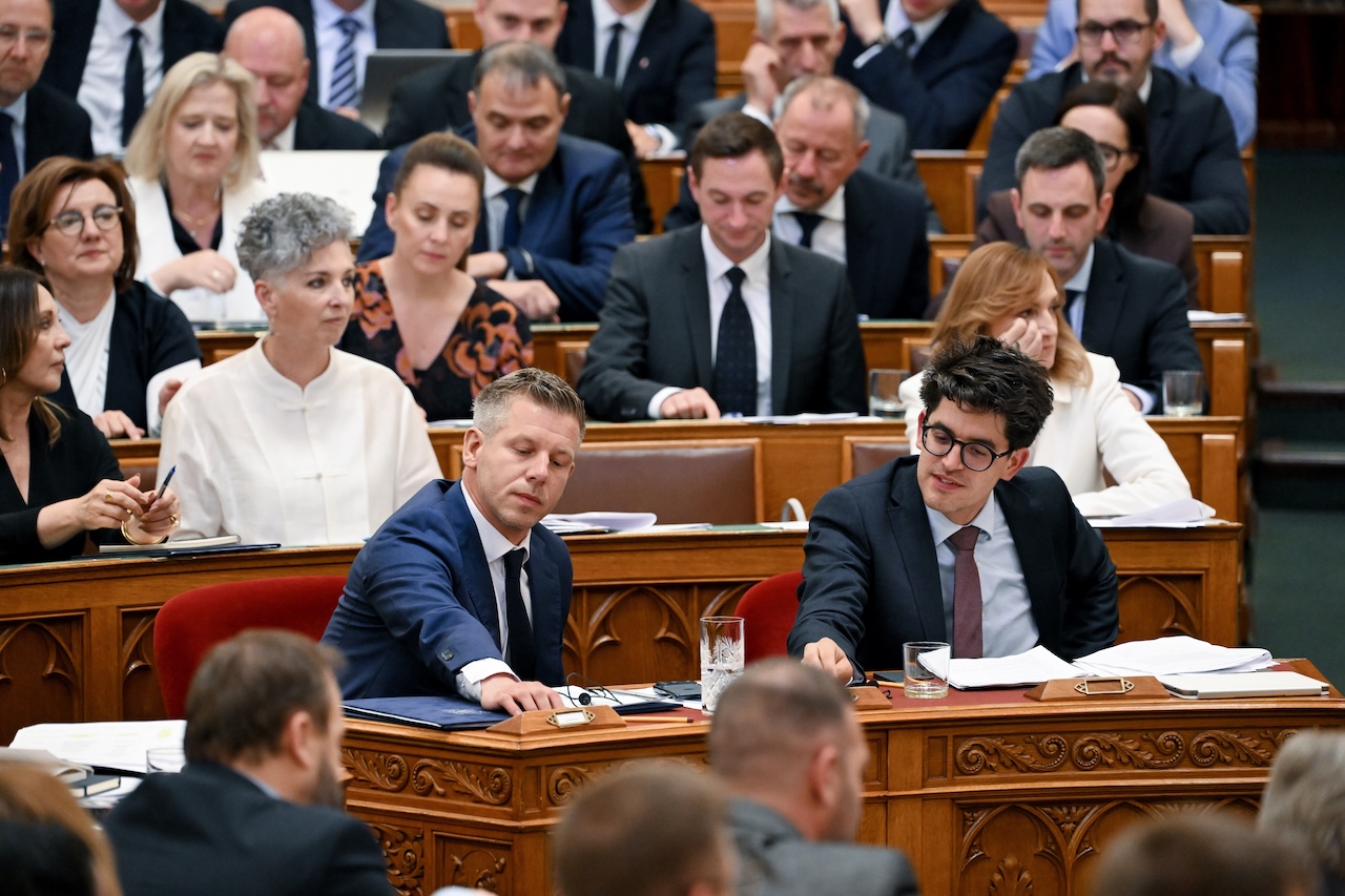 Íme a Tisza jelöltjei az NVVH élére