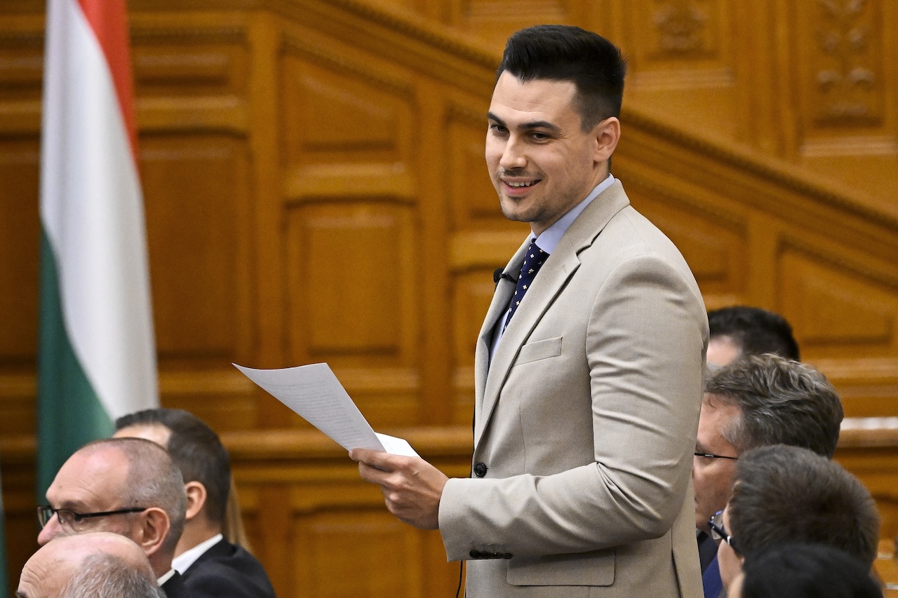 Szűcs Gábor: a valóság cáfolja Magyar Péter narratíváját