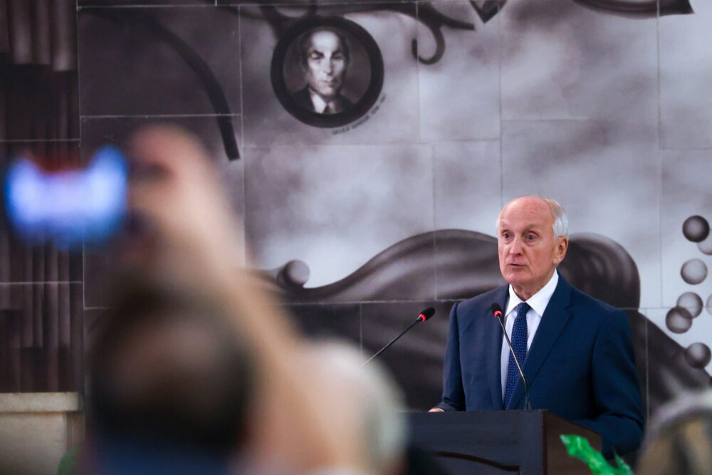 Baka András: Egy nemzet számára fontos múltjának ismerete