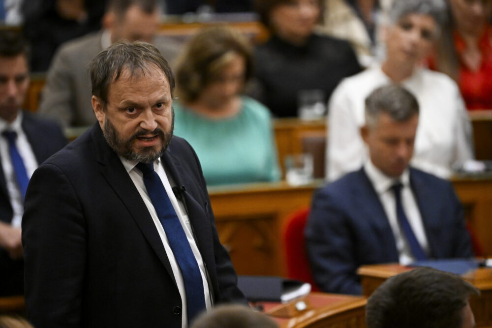 Benyújtotta az idei költségvetés módosítását a kormány