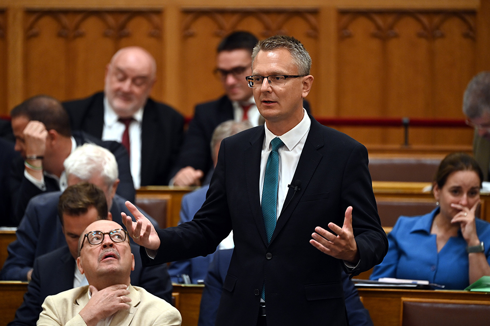 Rétvári Bence: 1956 hetvenedik évfordulóján ilyen államfőt jelölni szégyen