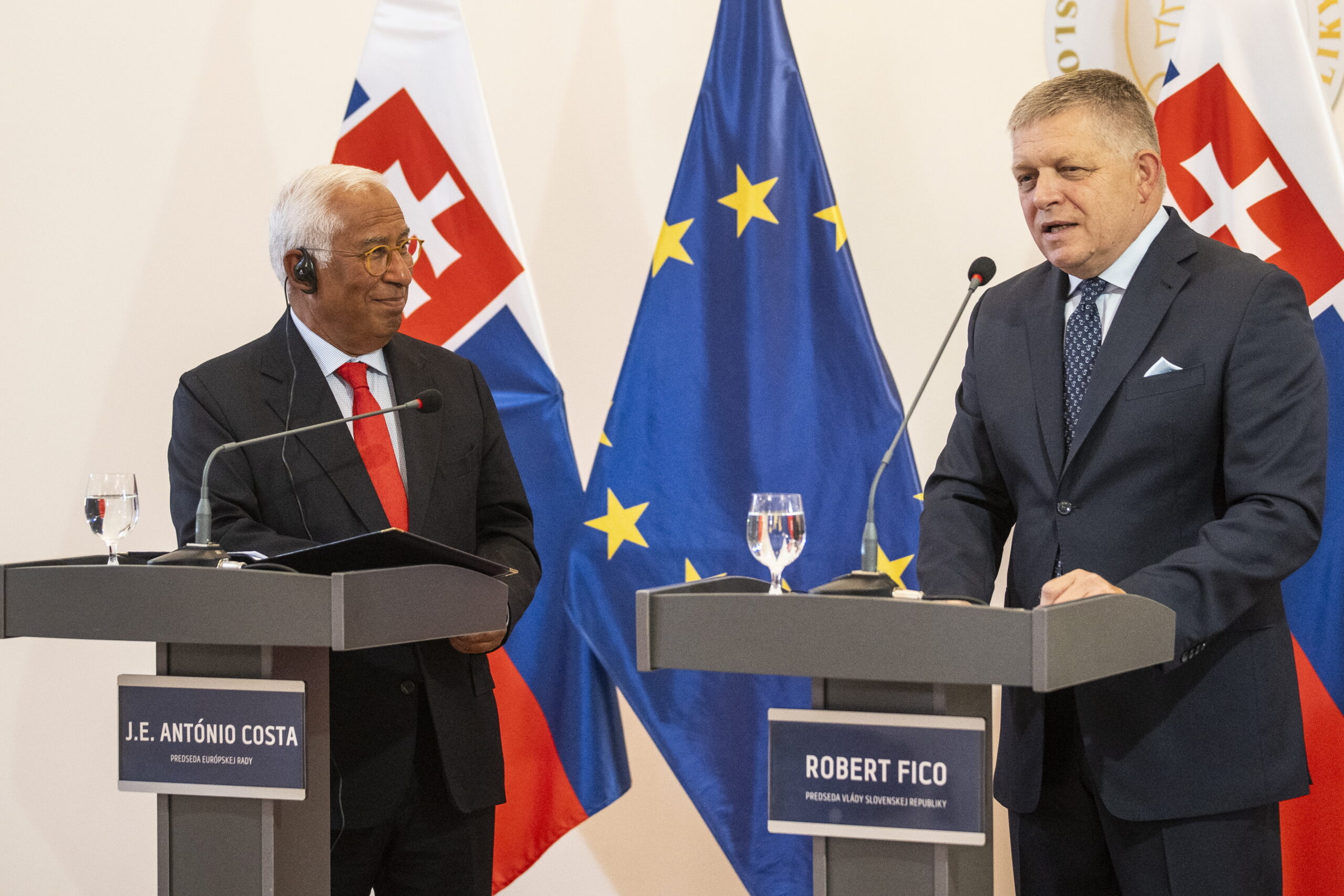 Robert Fico nemet mondott Brüsszelnek