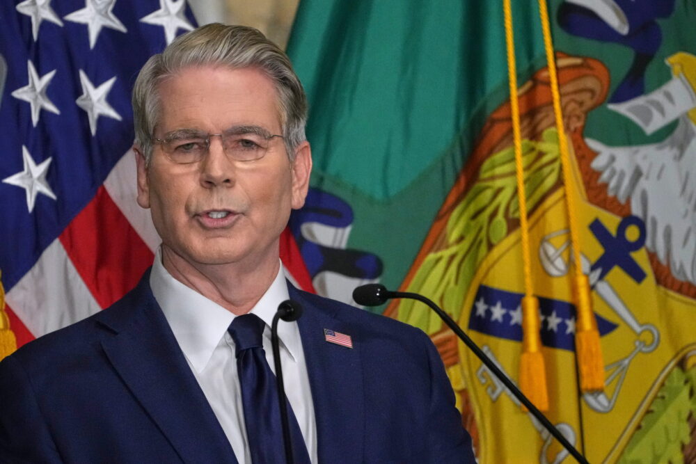 Először találkozott az amerikai és az orosz pénzügyminiszter