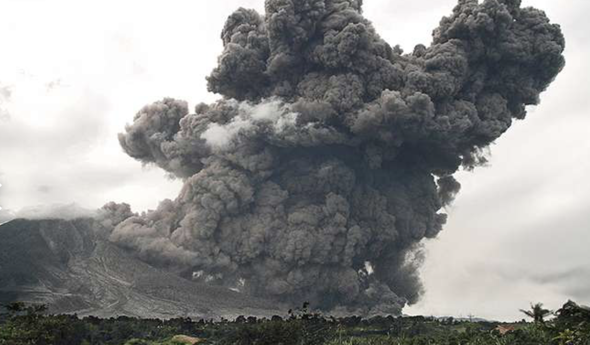 Kitört Indonéziában a Sinabung vulkán