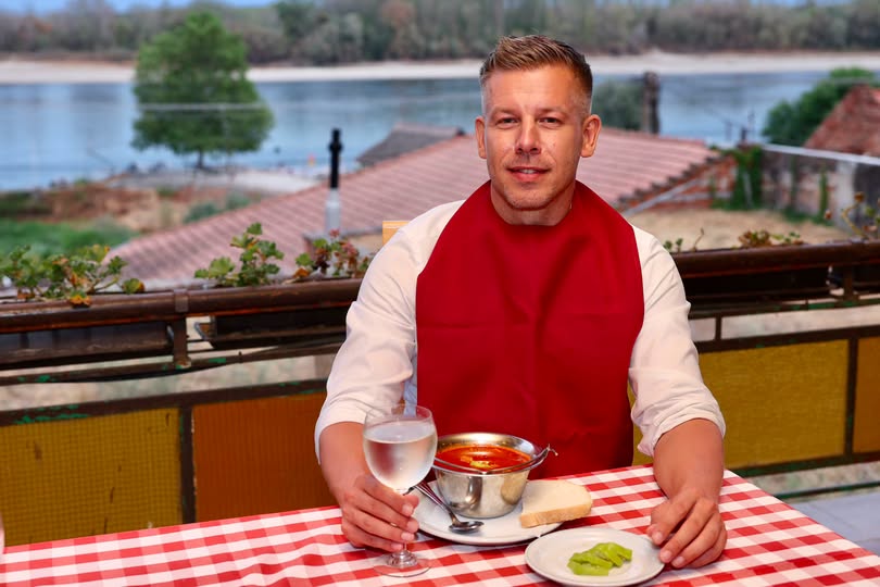 Száz nap önünneplés