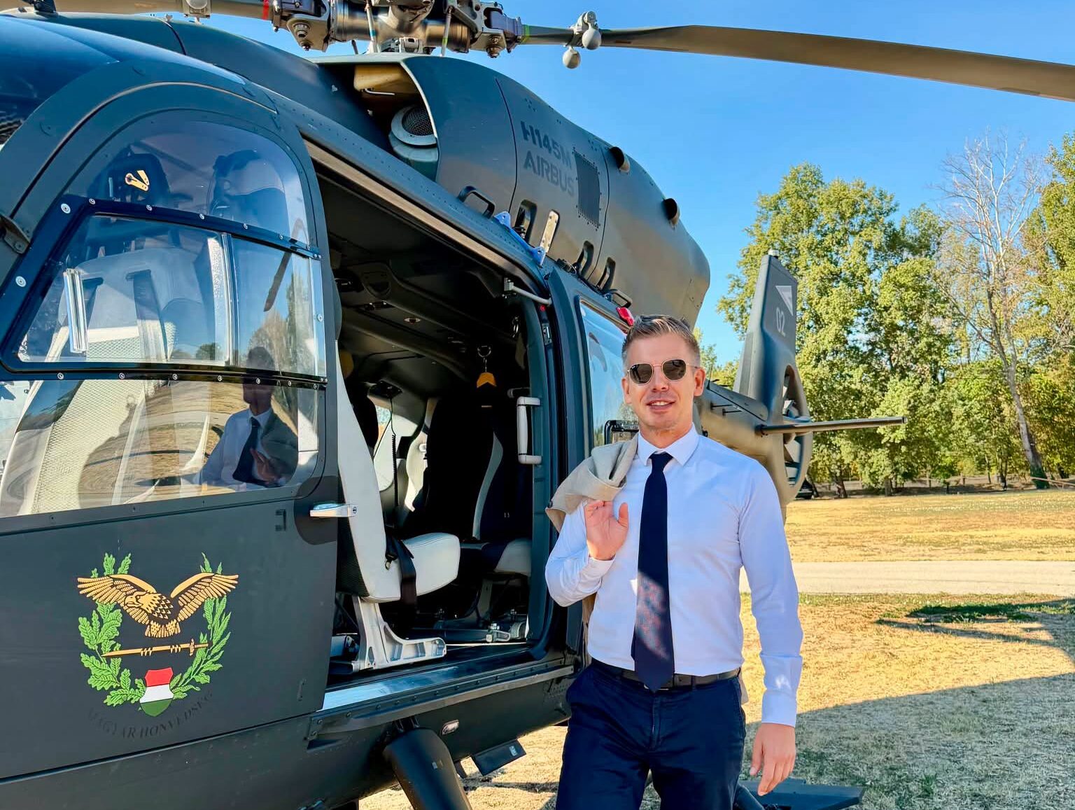 Helikopterezés miatt csapott össze Hadházy és Magyar Péter – elszabadult a vita
