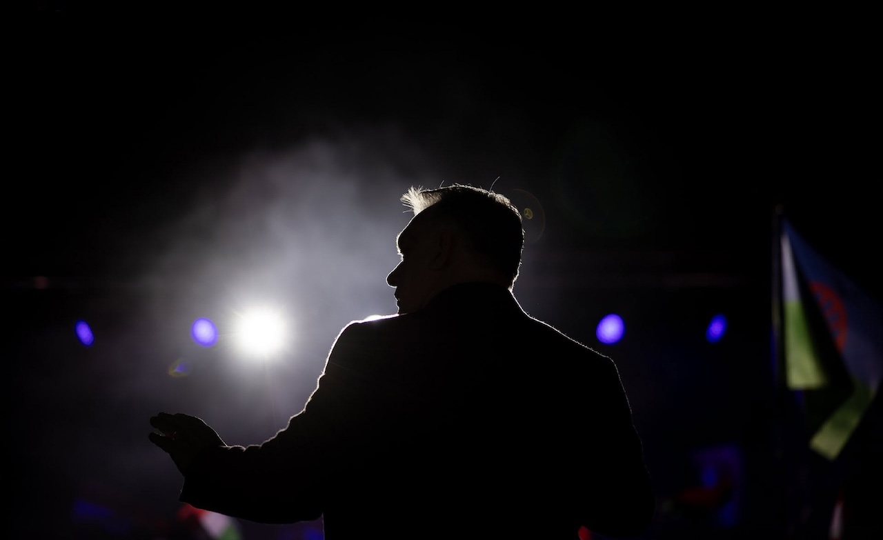 Mit tegyen Orbán Viktor? 1.