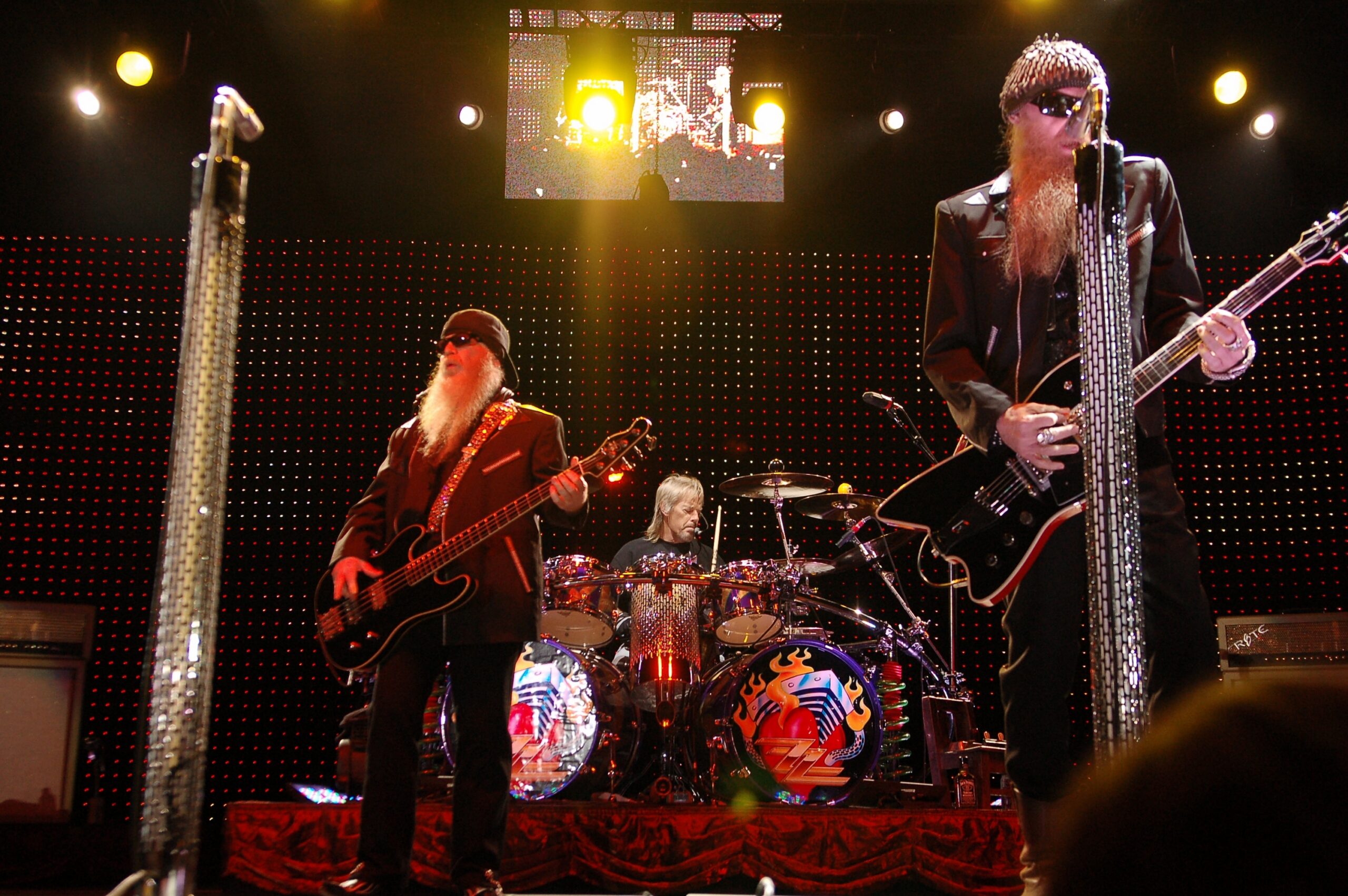 Meghalt Frank Beard, a ZZ Top alapító tagja és dobosa