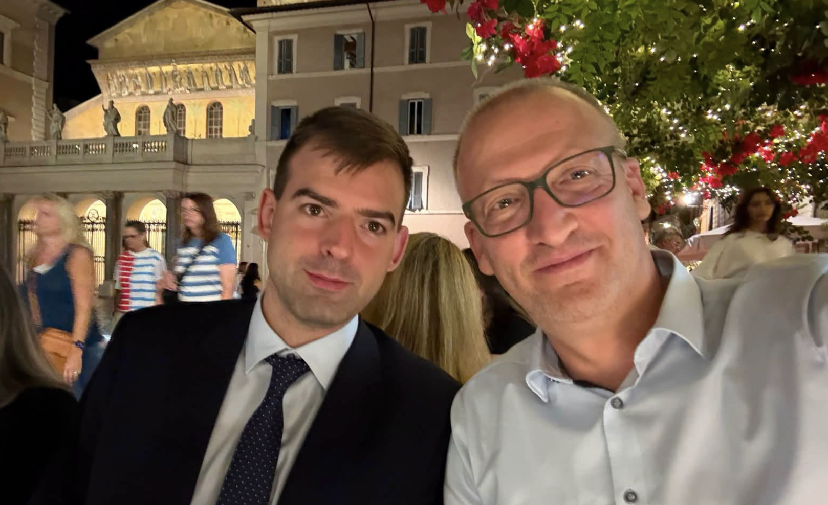 „Inkább gyónni kellene, nem hazudni” – felháborodtak a kommentelők Tarr Zoltán vatikáni szereplésén