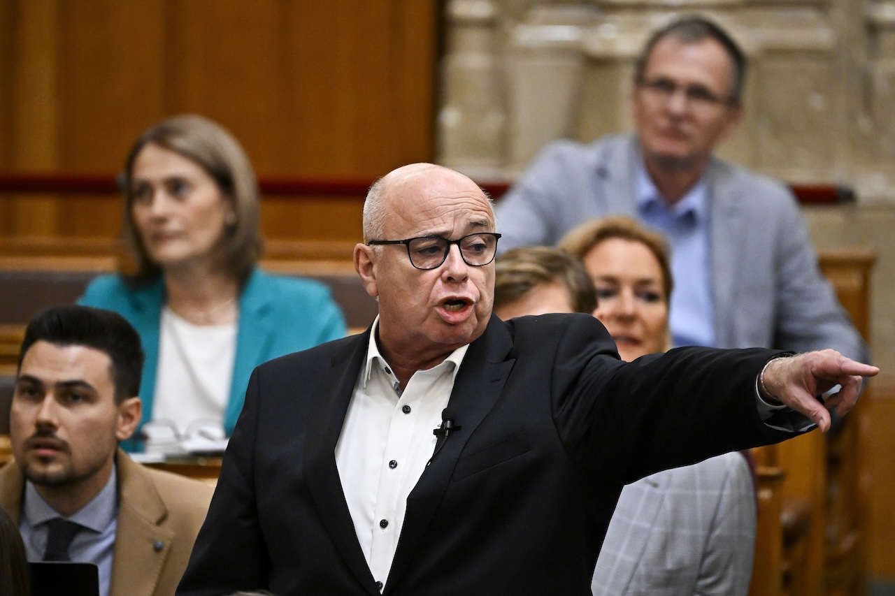 Balla György nem hagyta szó nélkül a kioktatást, beszólt Hallerné Nagy Anikónak