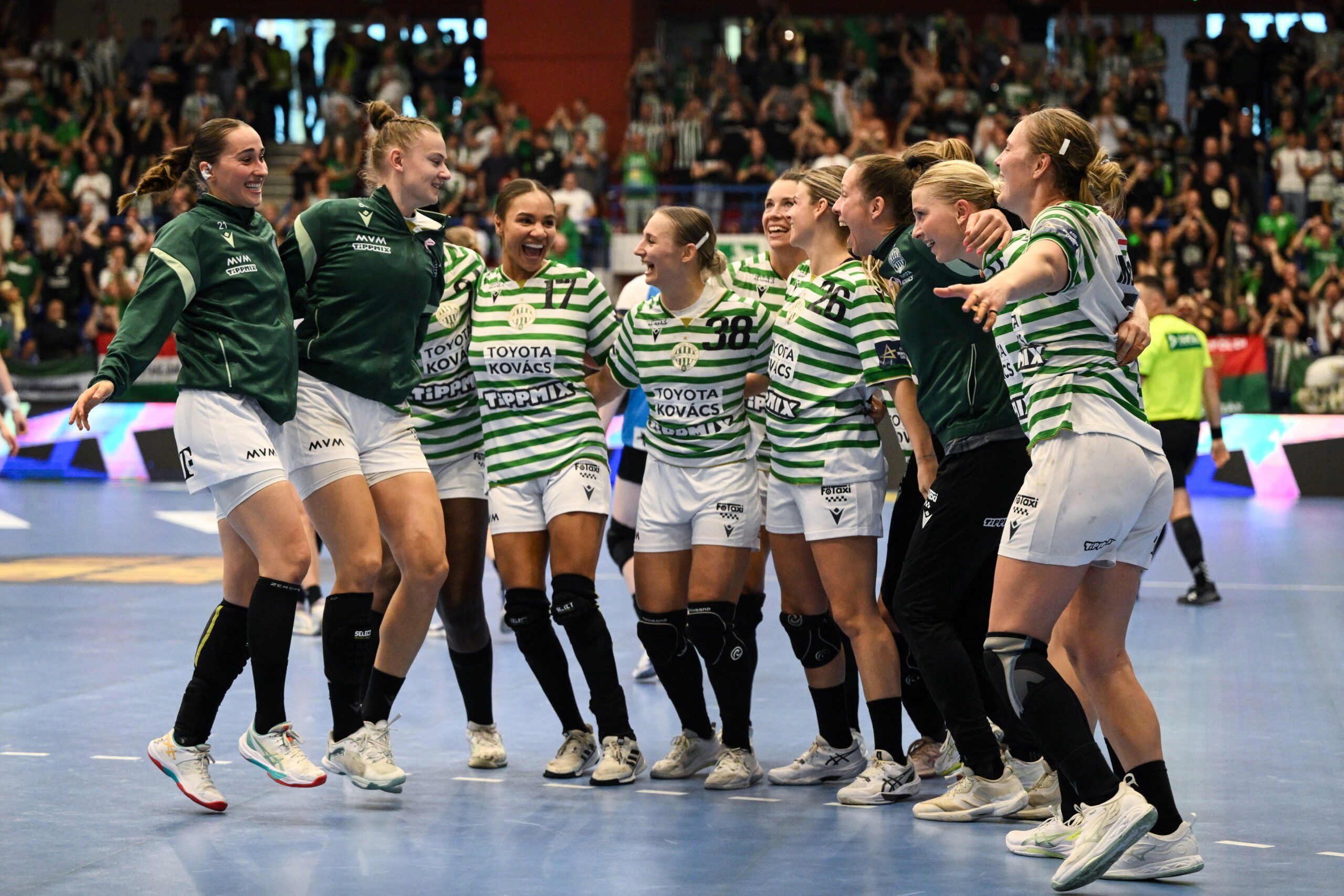 Női kézilabda BL – Egy góllal nyert a CSM ellen a Ferencváros