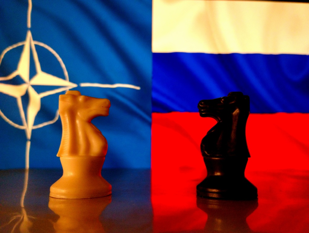 Már megint emberkedik a NATO-főnök